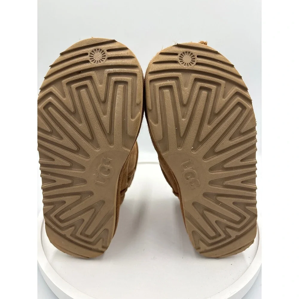 UGG Classic Ultra Mini Boots Size 13 Chestnut Kids Winter Cozy Suede 1017715K
